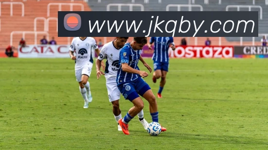 萨尔茨堡红牛18岁边锋引发尤文米兰拜仁等豪门球队关注